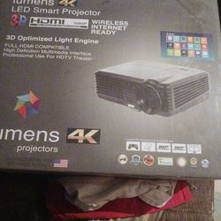 Lumens 4K LED Smart Projector