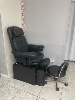 PS92 No Plumbing Pedicure Spa Chair with Footsie Bath & Disposable Liners, Reclining Swivel Vibration Chair, Adjustable Footrest & Durable Fiberglass 