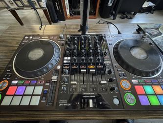 Pioneer DDJ-1000SRT (Serato DJ Controller) + Travel Case | Ready to Gig