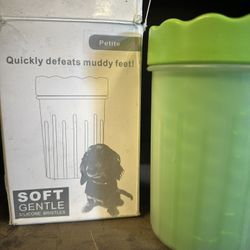 Medium Size Dog Paw Cleaner