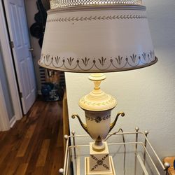 Vintage French Country Style Metal Tole Lamp