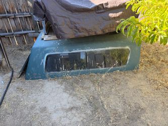 Camper shell