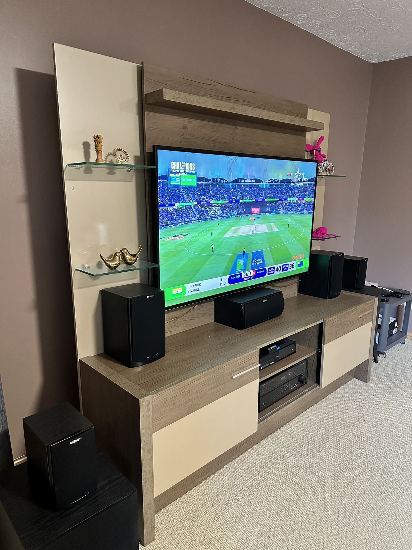 Ultimate Home Entertainment Bundle β TV, Stand, Xbox, Yamaha Sound System & More!