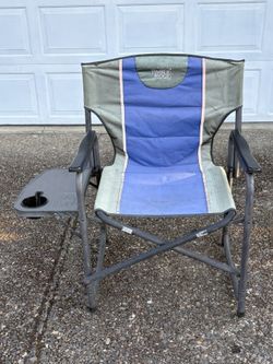 Outdoor Folding Chairs With Cupholder/Table (2 Available)
