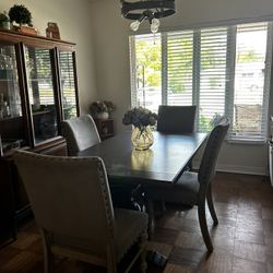 Elegant 4-Seater Farmhouse Dining Room Table & Chairs Set 