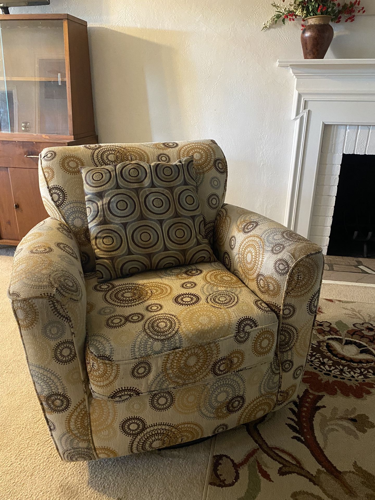 Swivel/rocking Chair