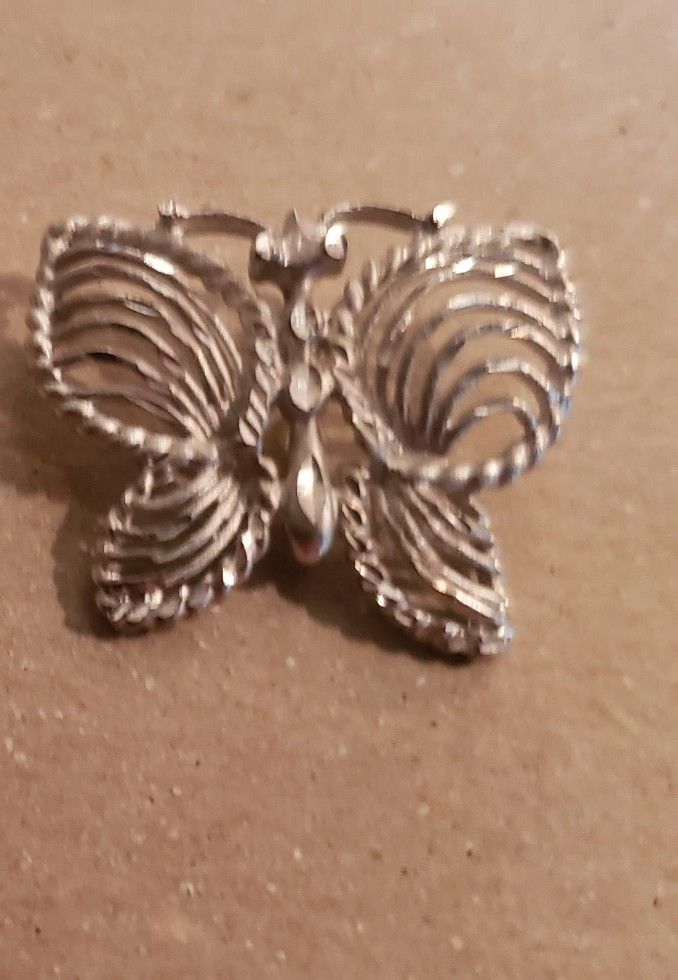 Silver Butterfly Necklace Slide 