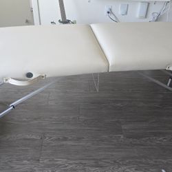 Massage Table Lightweight 