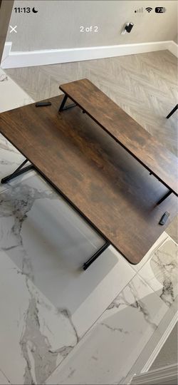 Desktop riser for standing desk