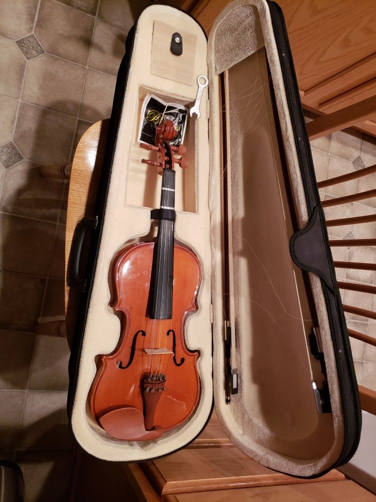 4/4 Barcelona Student Violin