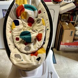 4 Moms Mamaroo Multi Motion Baby Swing