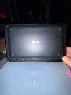 Portable DVD player with digital picture frame