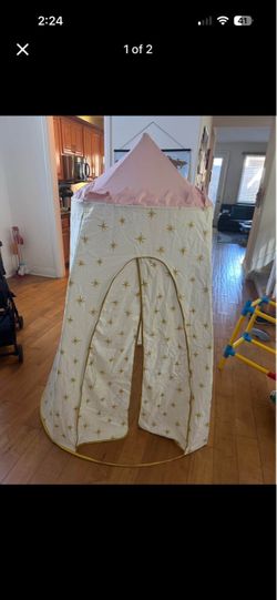Kids play tent