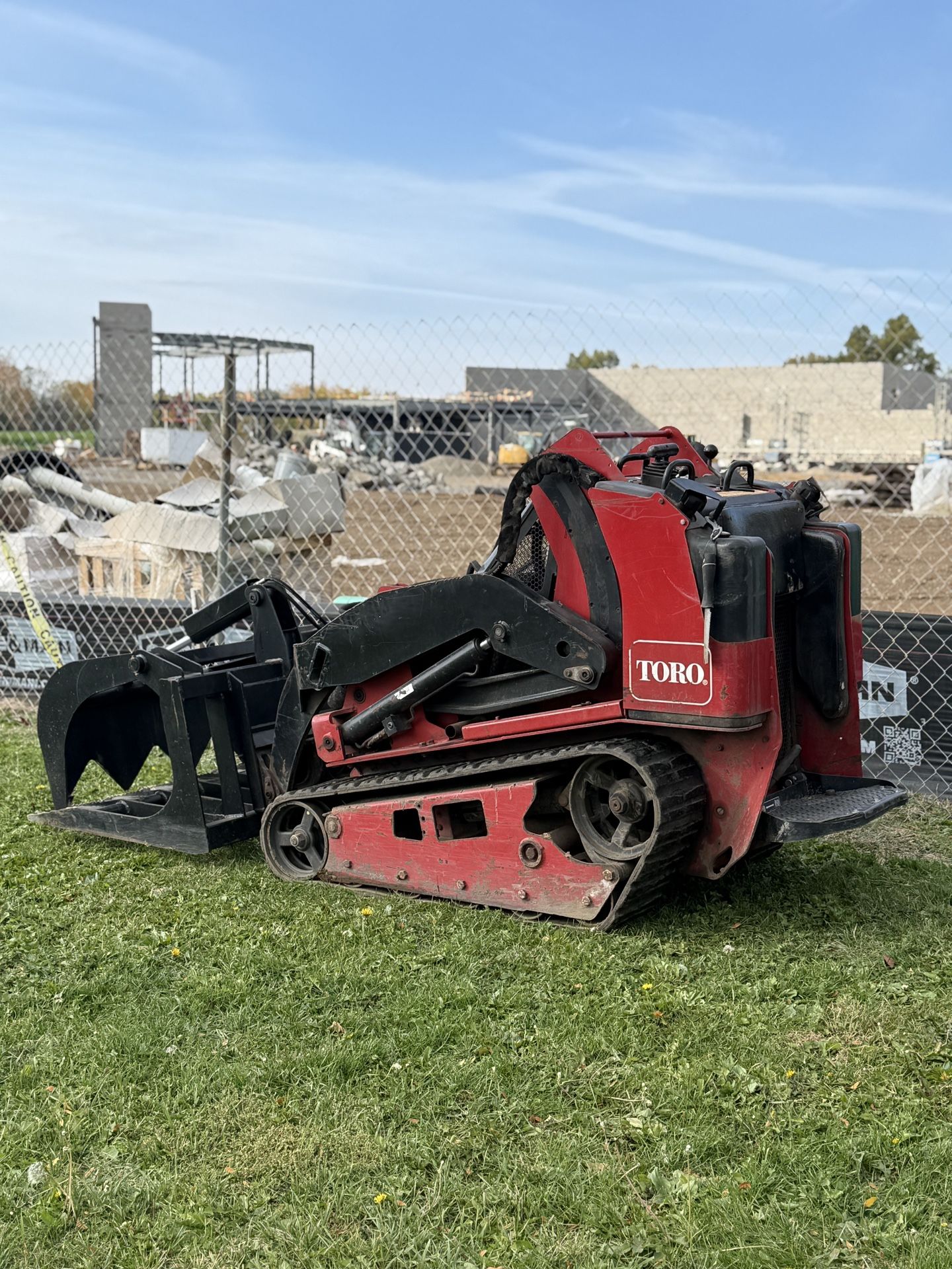 Toro TX1000W Mini Skid Steer