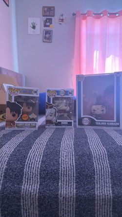 Funko pop tanjiro Doma and luffy gear 2