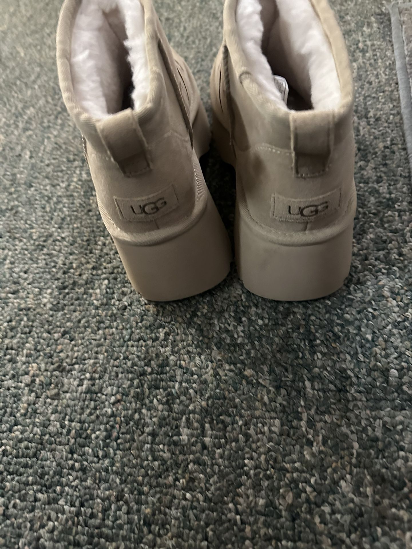 Ugg Shoes Size 9 New $50