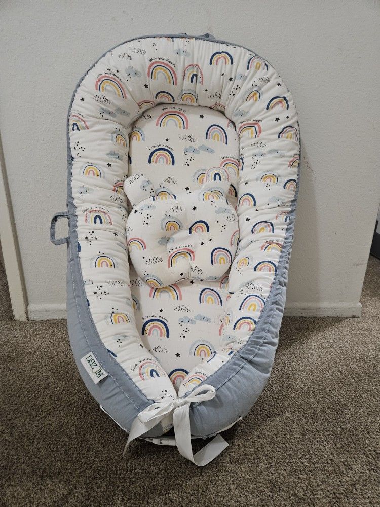 Baby Lounger