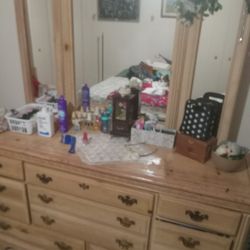 Vaughan  Dresser With Mirror 