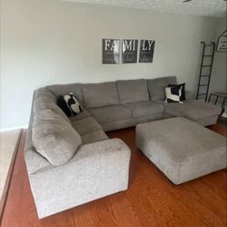 Sectional couch 