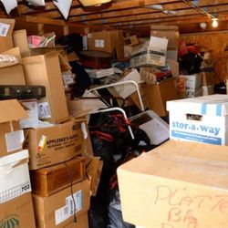 Top Pay For Garage Backyard Or entire  House  Business Or Clean Up For FREE 