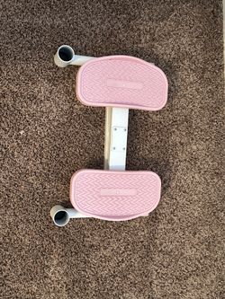 Twisting board