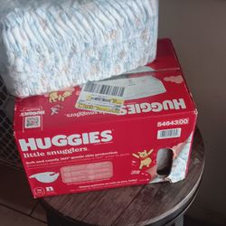 DIAPERS SIZE NEWBORN  AND  1&2