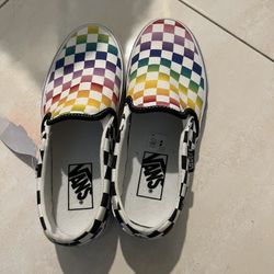 New Vans Shoe Size 6