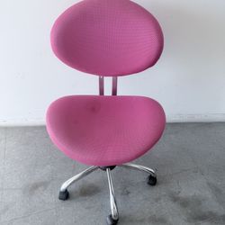 PINK TASK CHAIR