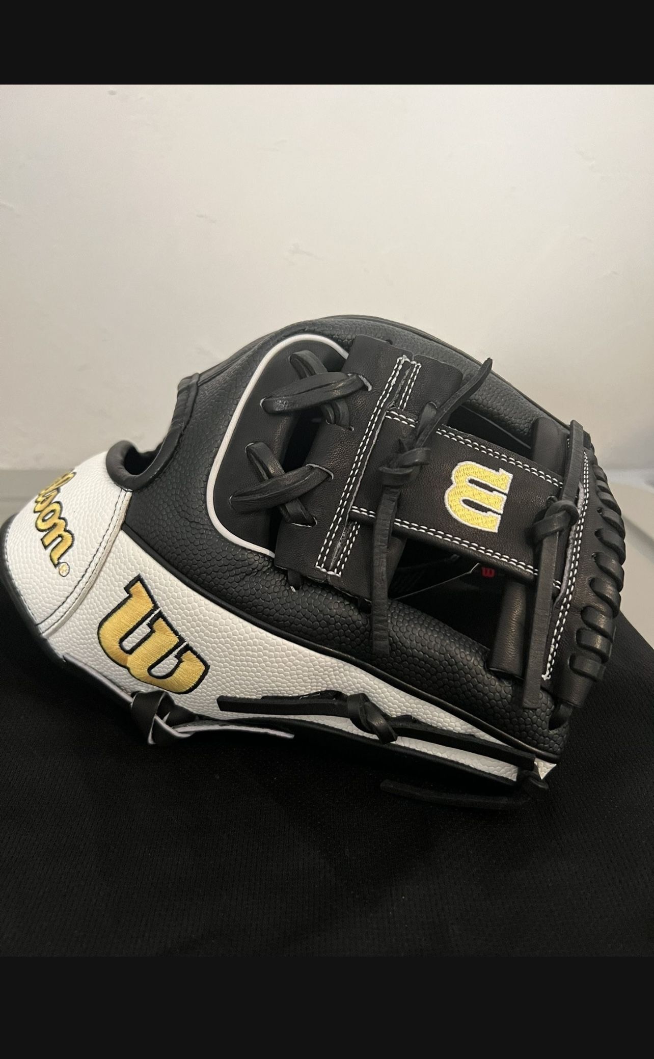 Wilson A2000 Baseball Glove