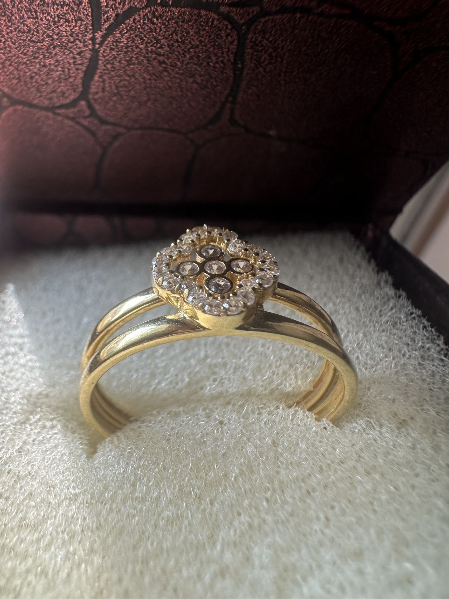 18k Wedding Ring π SIZE 7