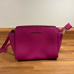 pink michael kors selma purse