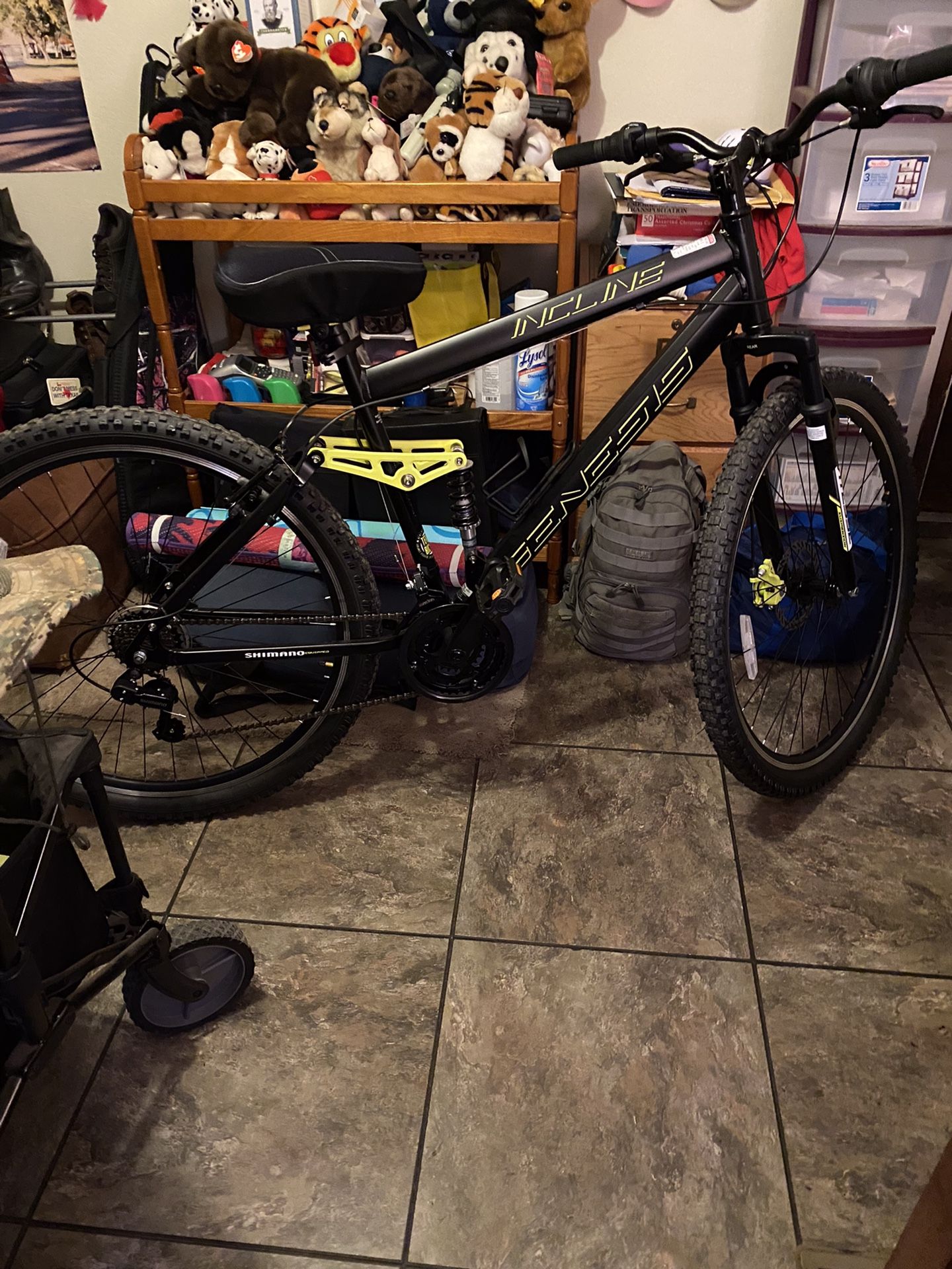 Mountain Bike  29”  Wheels