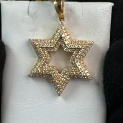 Star ⭐️ Charm 10K Gold 1.50CTW DIAMONDS