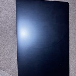 💻 Lenovo Laptop – Ryzen 5 / 8GB / 256GB SSD – Great Condition 