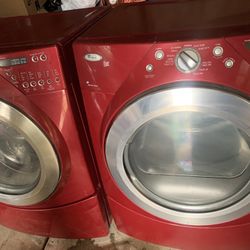 Washer And Gas Dryer Whirlpool Front Load Duet. 
