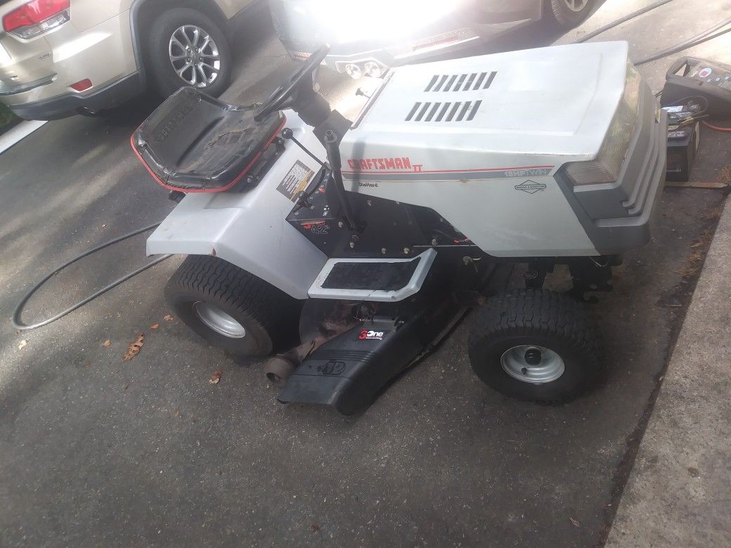 Lawn tractor 42"