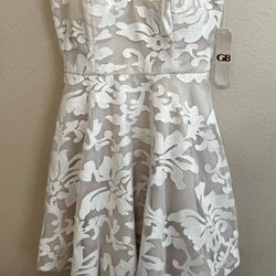 NWT  Gianni Bini Strapless Dress