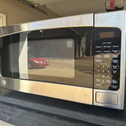 GE COUNTER TOP MICROWAVE 