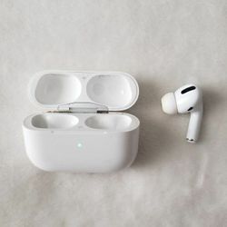 Apple Airpods Pro Case and Right Earbud ONLY