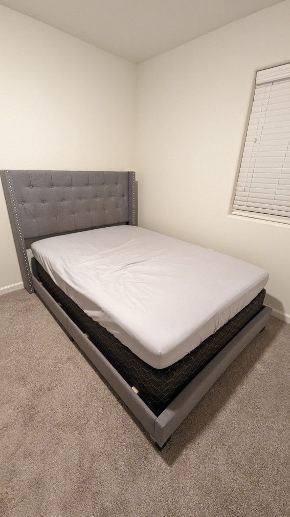 Full Size Bed