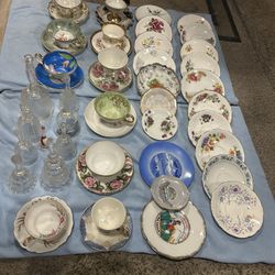 Tea Cups And Saucers Sets (matching And Misc Saucers)