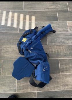 Lillie Baby Carrier