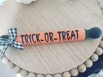 Halloween Tier Tray Decor