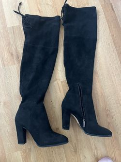 BLACK SUEDE BOOTS 7 1/2