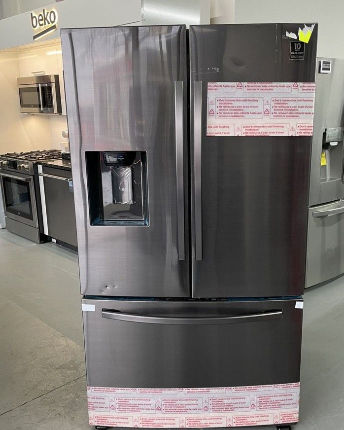 Samsung 27cu ft French Door Refrigerator with Ice Maker (FingerprintResistant Steel) ENERGY