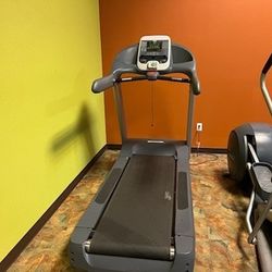 Precor 966i Treadmills For Sale 