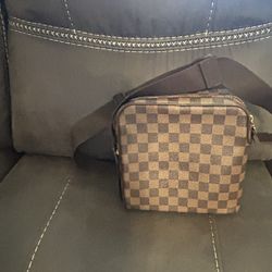 Louis Vuitton Men’s Damier Ebene Olav PM Louis