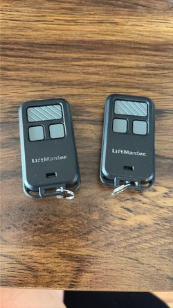 LiftMaster 890MAX Mini Key Chain Garage Door Opener Remote 2pk