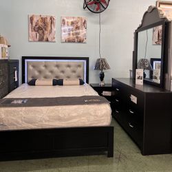 🔥Hot Deal🔥Brand New LED Light Queen Bed Frame, Dresser, Mirror And Nightstand $699, Finance Available, Delivery Available 