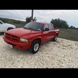 DODGE DAKOTA 
